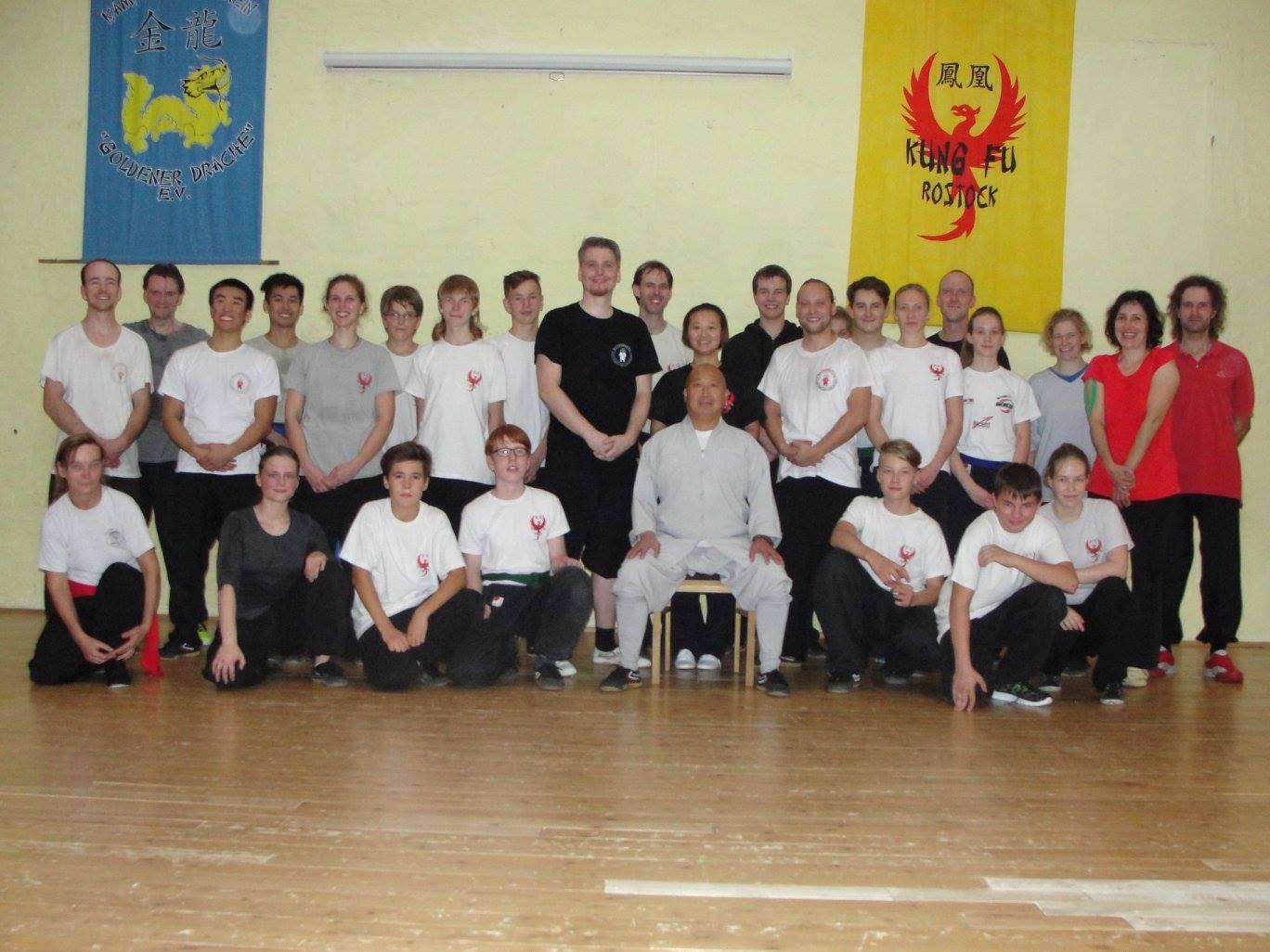 Shi De Cheng Gruppenbild.jpg